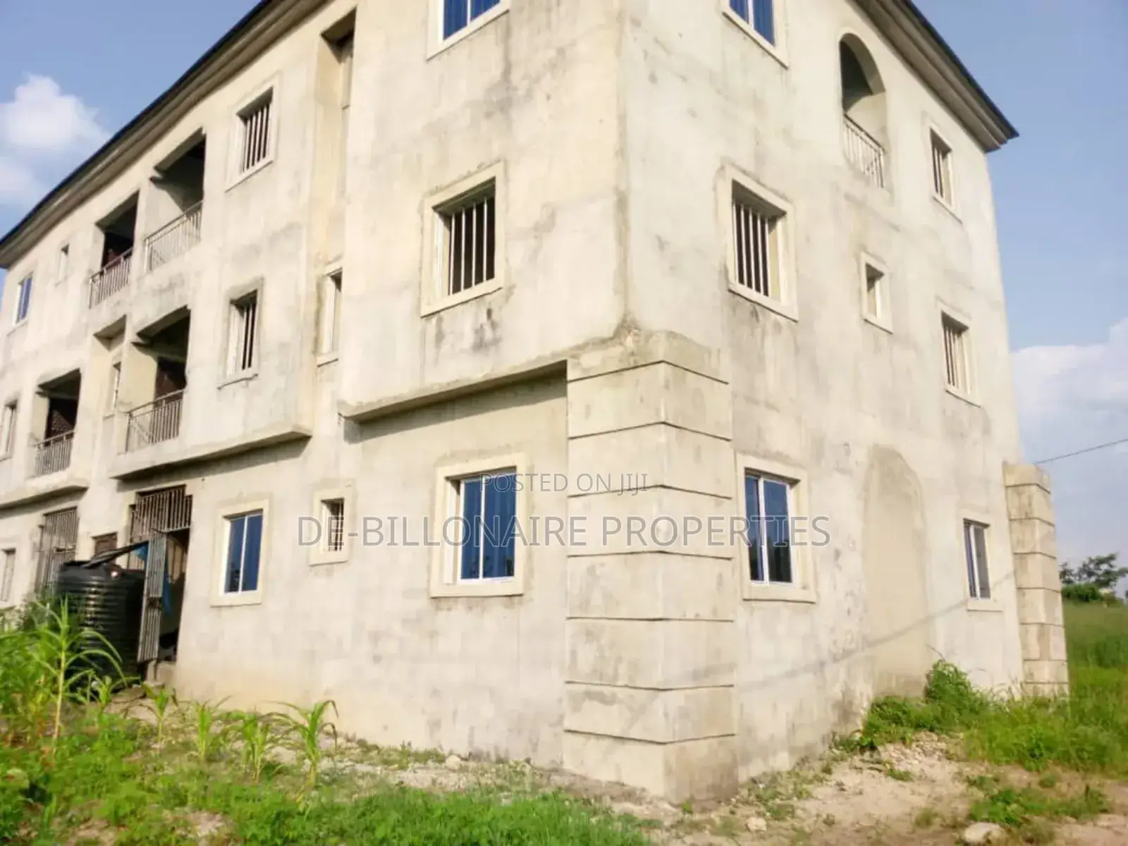 3bdrm Block of Flats in Owerri for sale