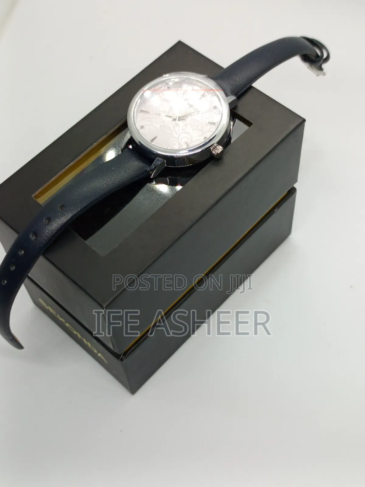 Ladies Leather Classic Watch