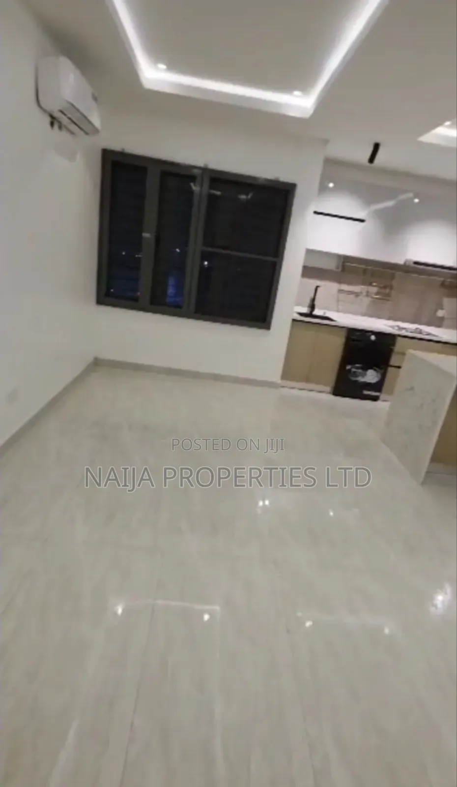 3bdrm Penthouse in Agungi, Lekki for sale