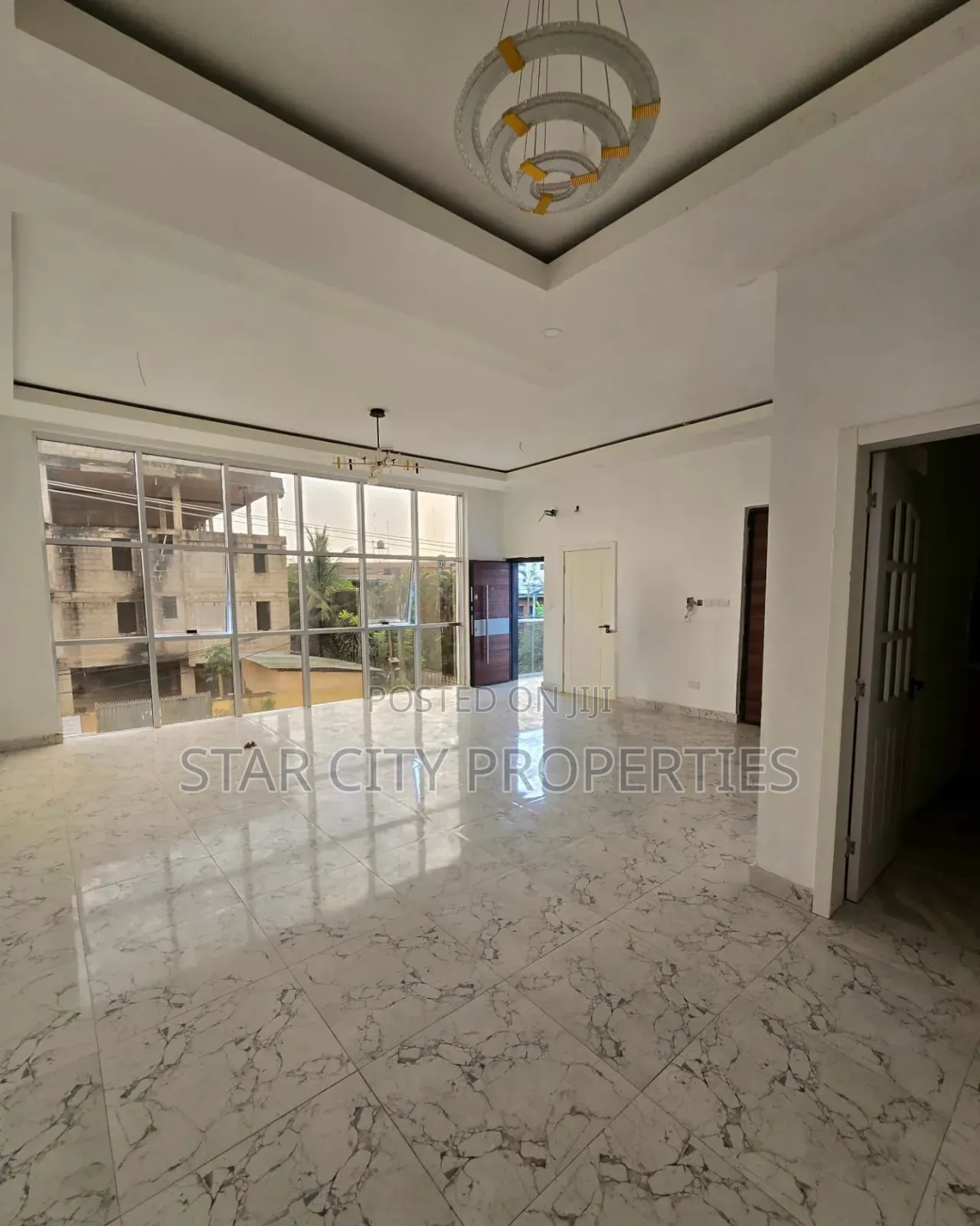 3bdrm Apartment in Shonibare for rent