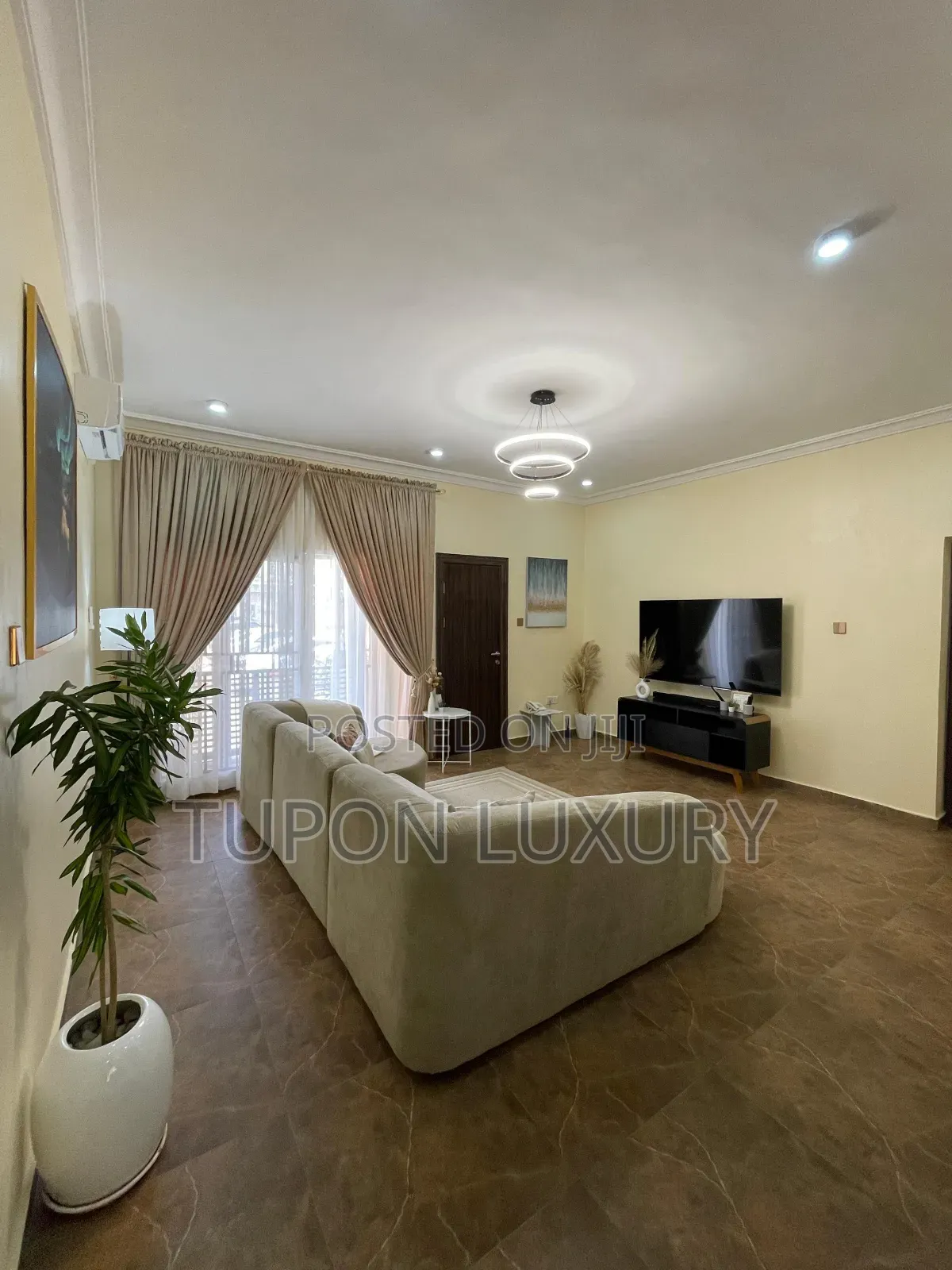 Cozy 2bedroom Apartment in Katampe