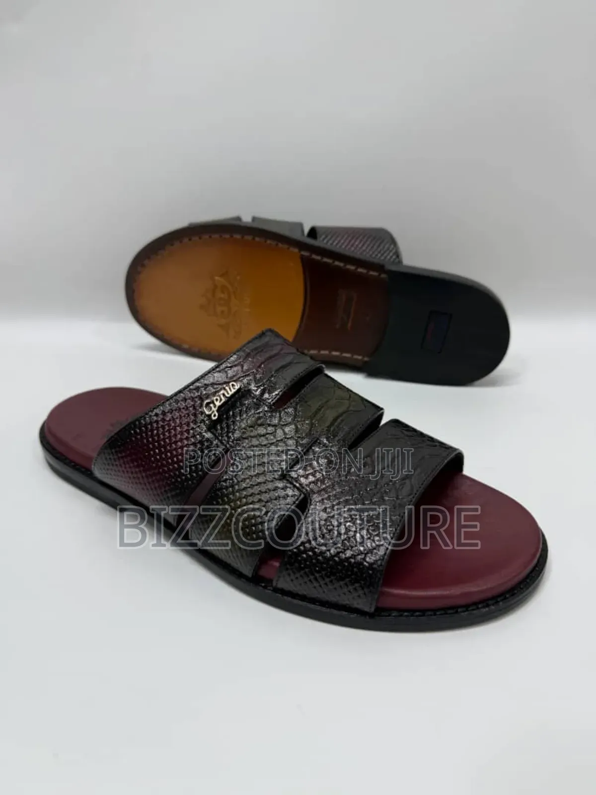 Original Genio Leather Slippers Available in Store