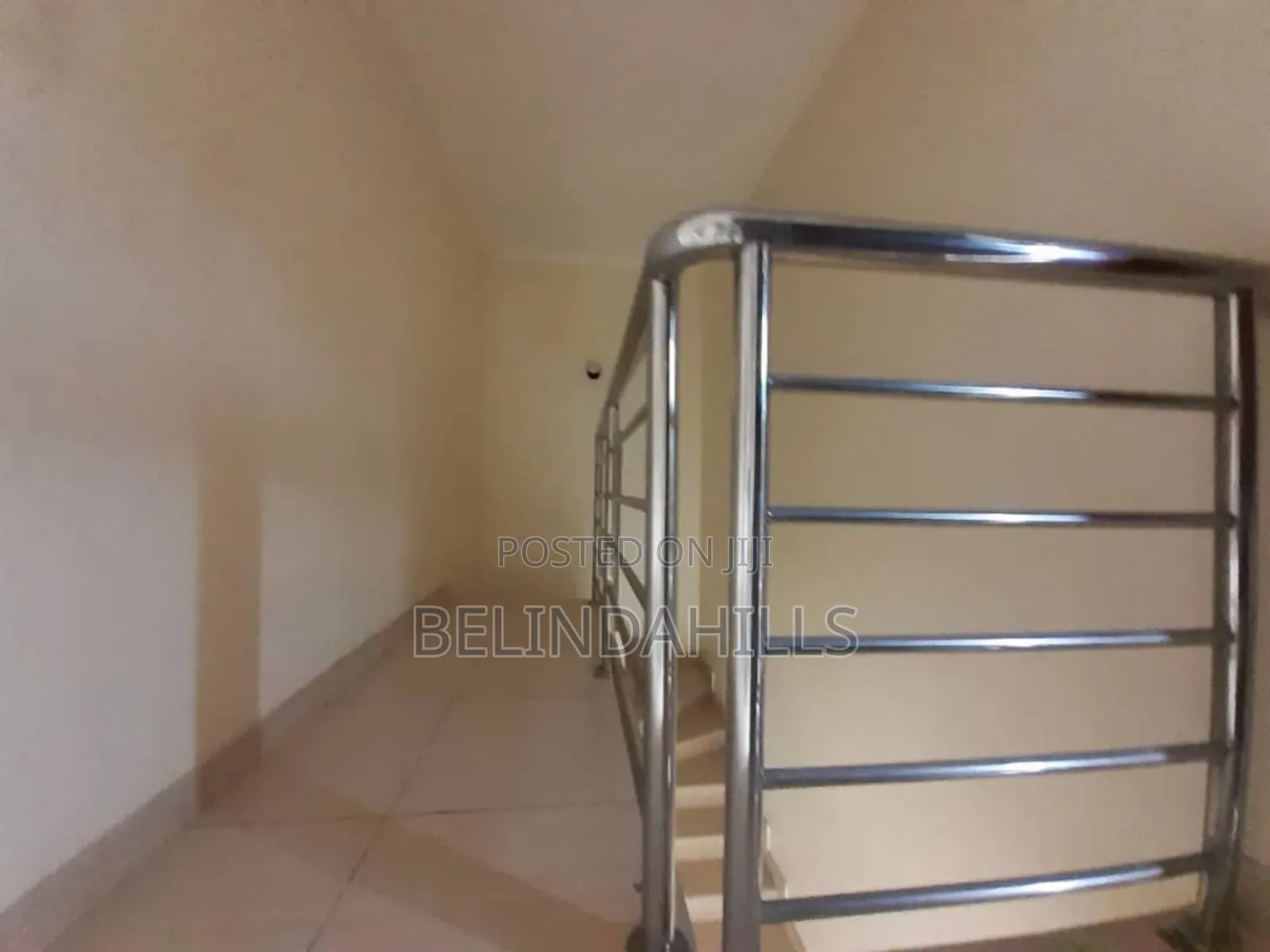 4bdrm Duplex in Utako for sale