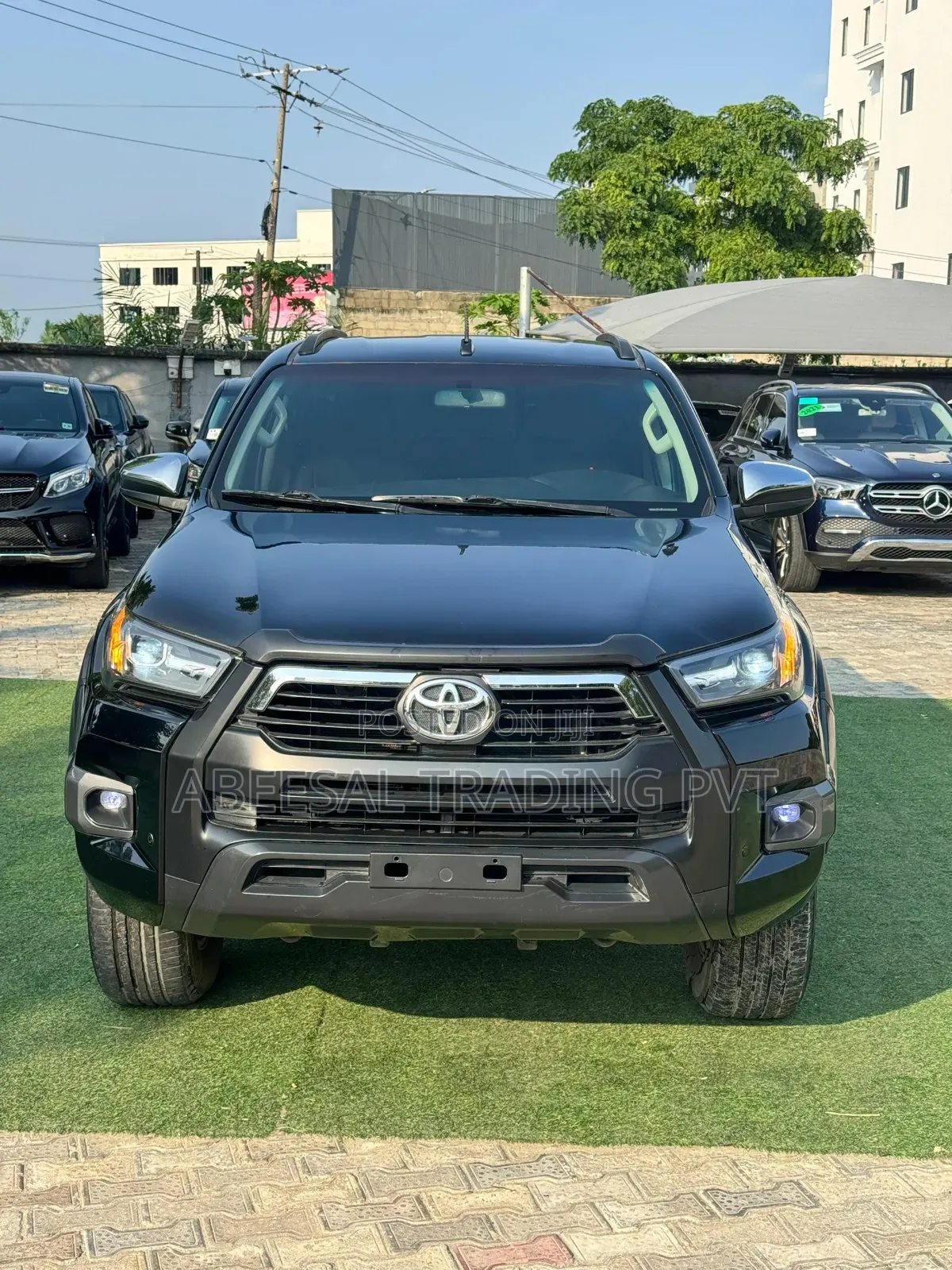 Toyota Hilux SR5 4x4 2017 Black