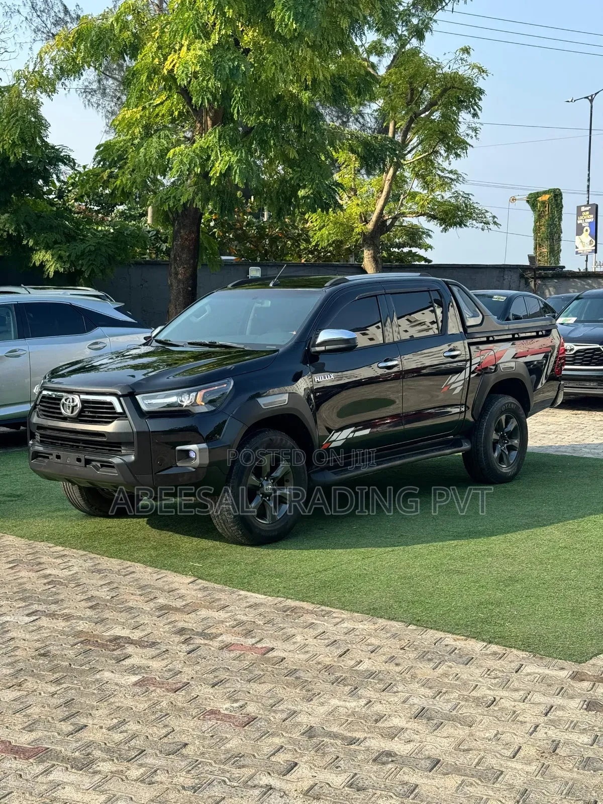 Toyota Hilux SR5 4x4 2017 Black