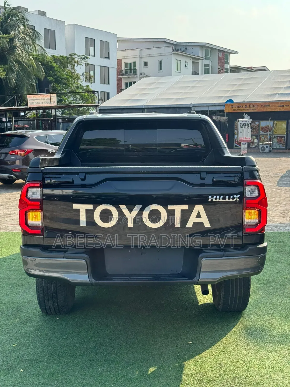 Toyota Hilux SR5 4x4 2017 Black