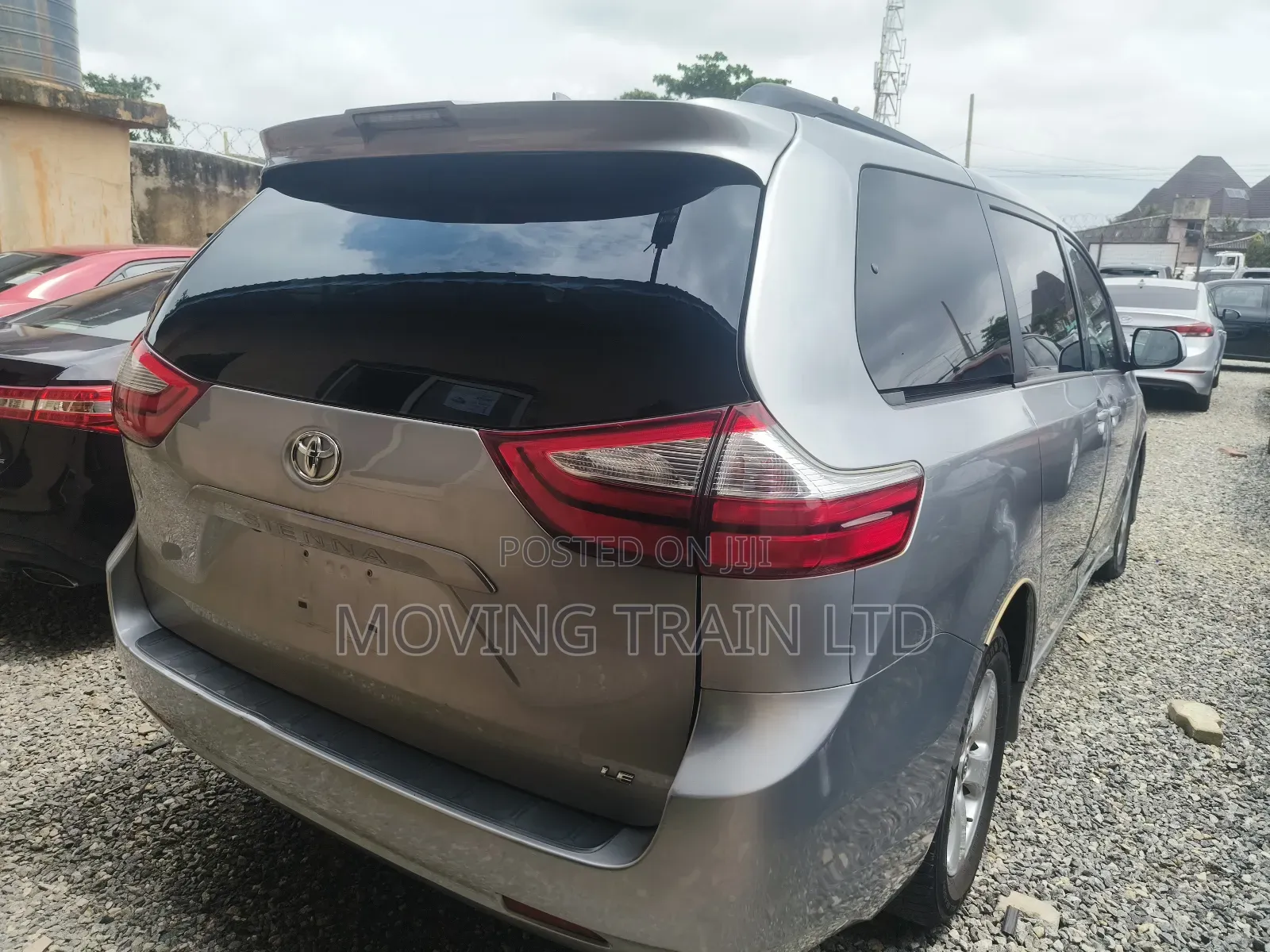 Toyota Sienna LE Mobility Auto Access (3.5L 6cyl 8A) 2018 Silver