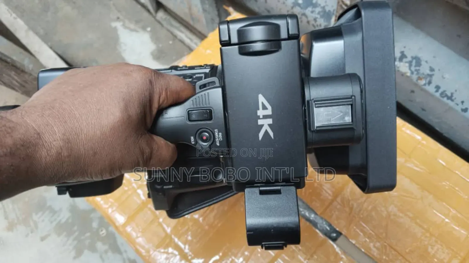 Sony FDR-Ax1e 
 Professional Cameras