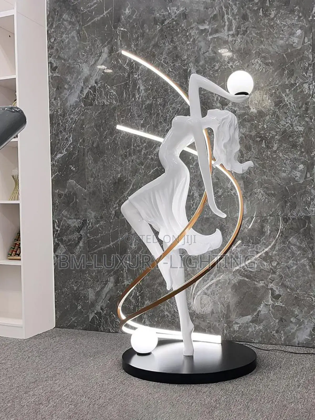 Human Sculpture Dancing Queen Stand Lamp