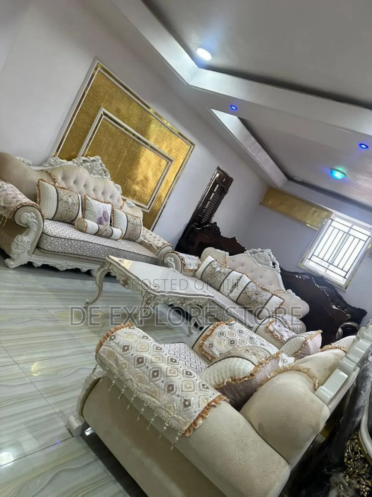 Royal Sofa