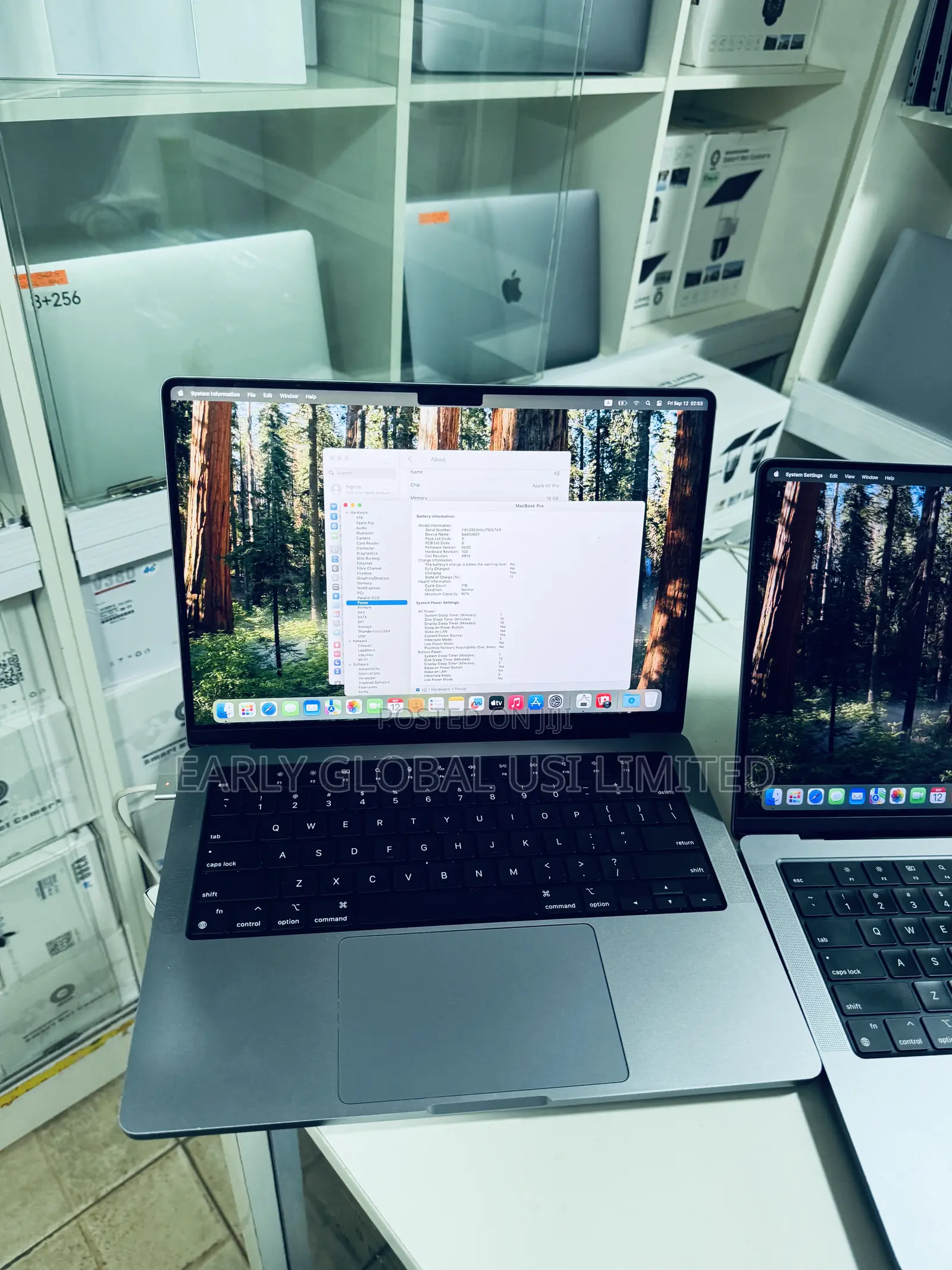 Laptop Apple MacBook Pro 2021 M1 16GB Apple M1 Pro SSD 512GB