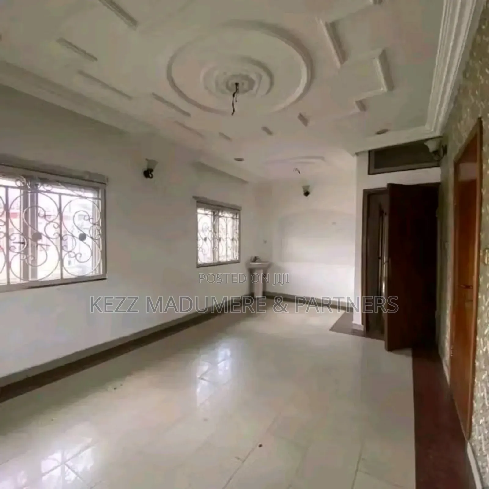 3bdrm Bungalow in Presidential Estate for sale