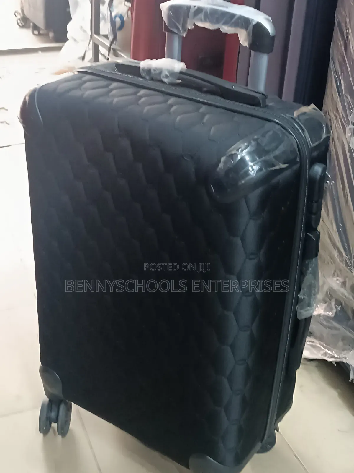 Small Padded Star Express Travel Luggage Box