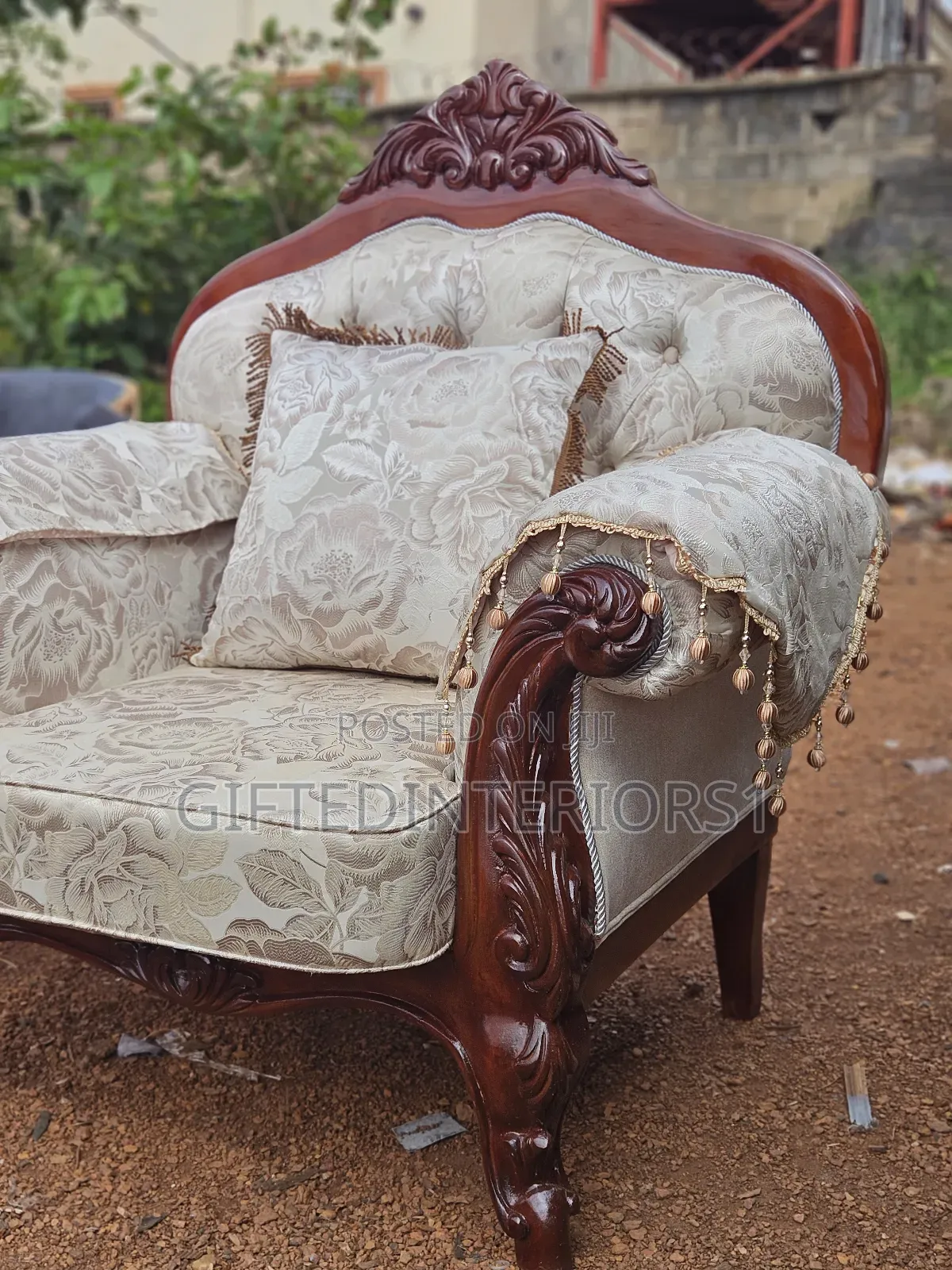 1 Set Of Royal Chairs (Antique Settee)