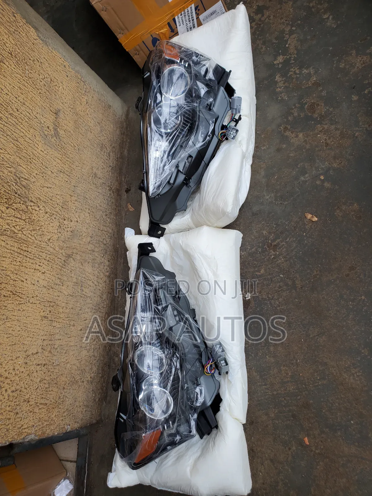 Headlamp for Is250 2015