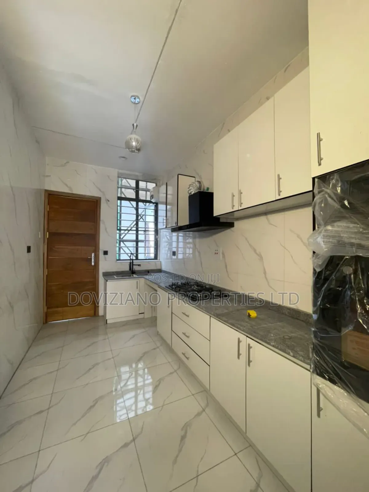 4bdrm Duplex in Ikota for sale