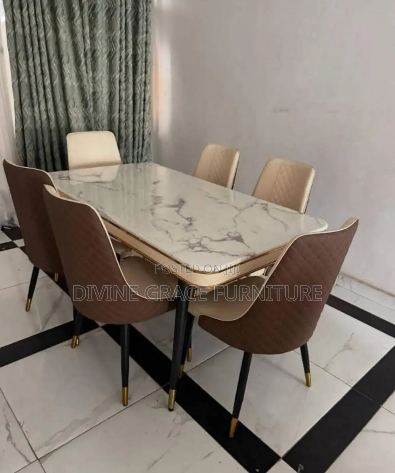 Live Dinning Table Set