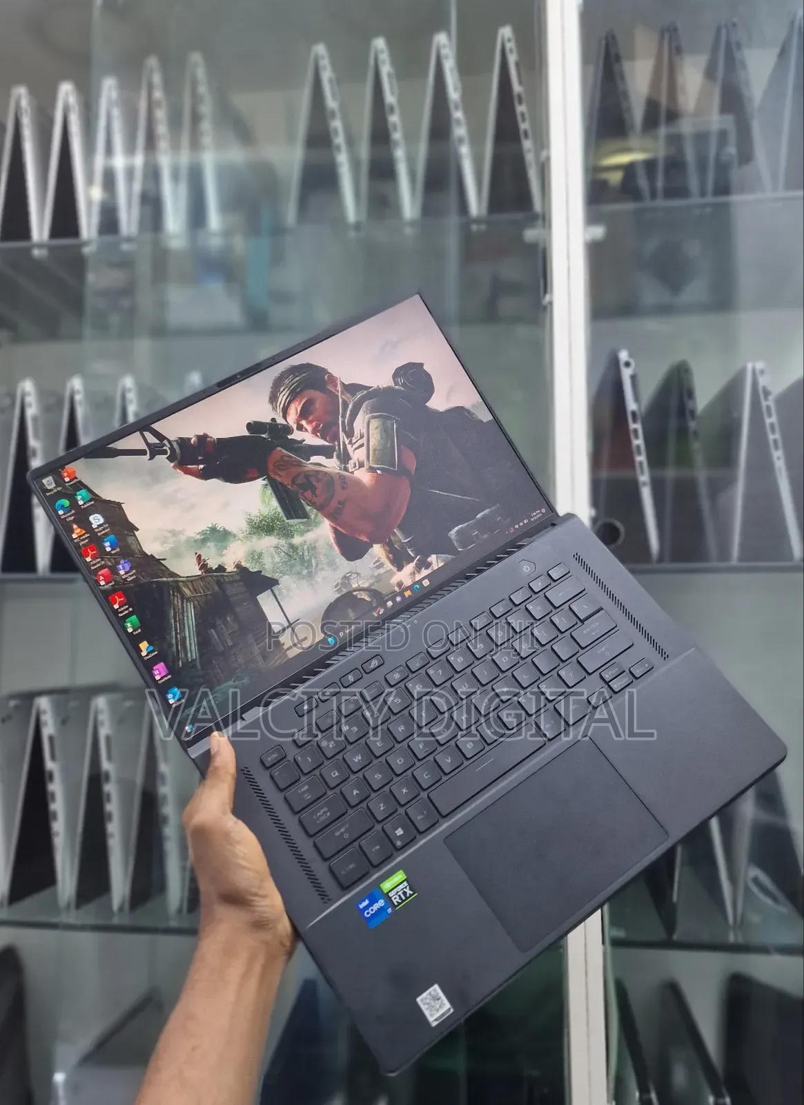 New Laptop Asus ROG Zephyrus M16 GU603HR 24GB Intel Core i7 SSD 512GB