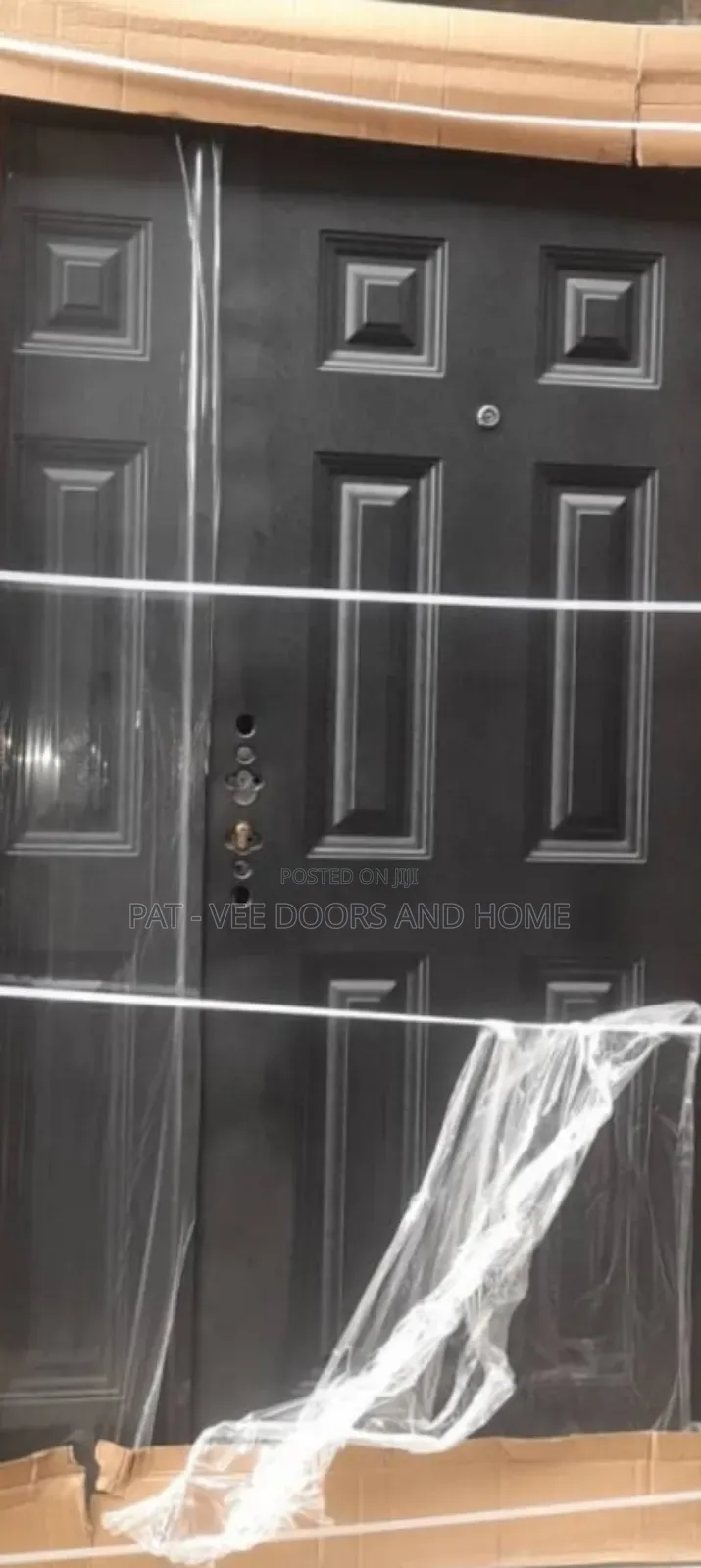 Black Harmony 4ft by 7 Door