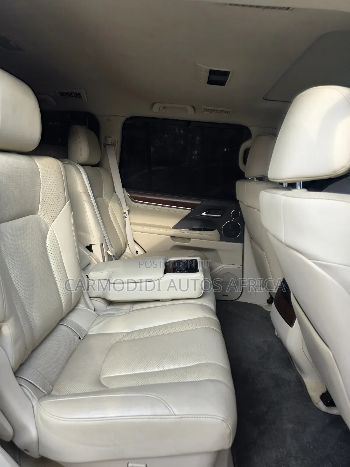 Lexus LX 2016 White