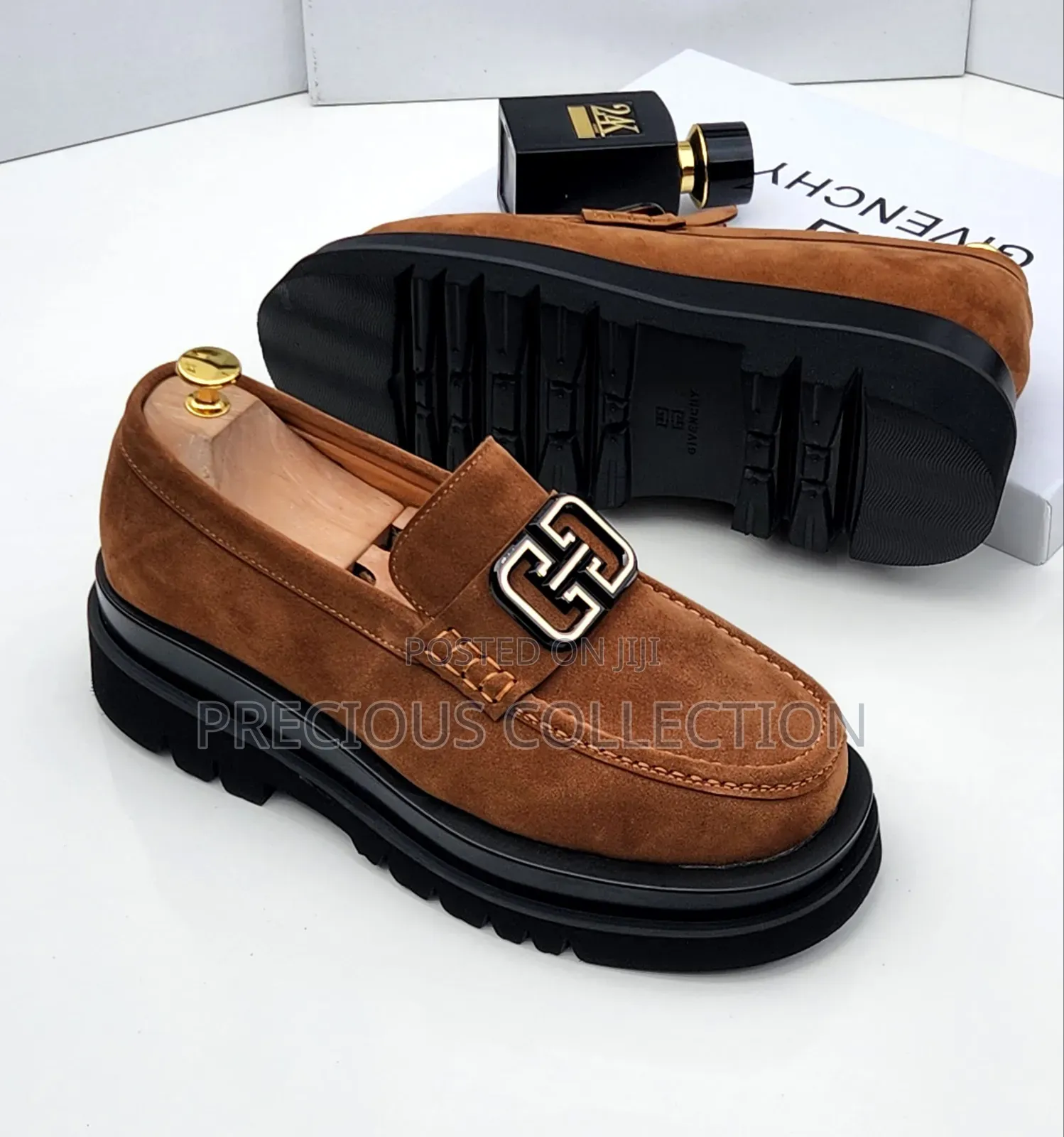 Men's Givenchy Double Sole Suede Shoe