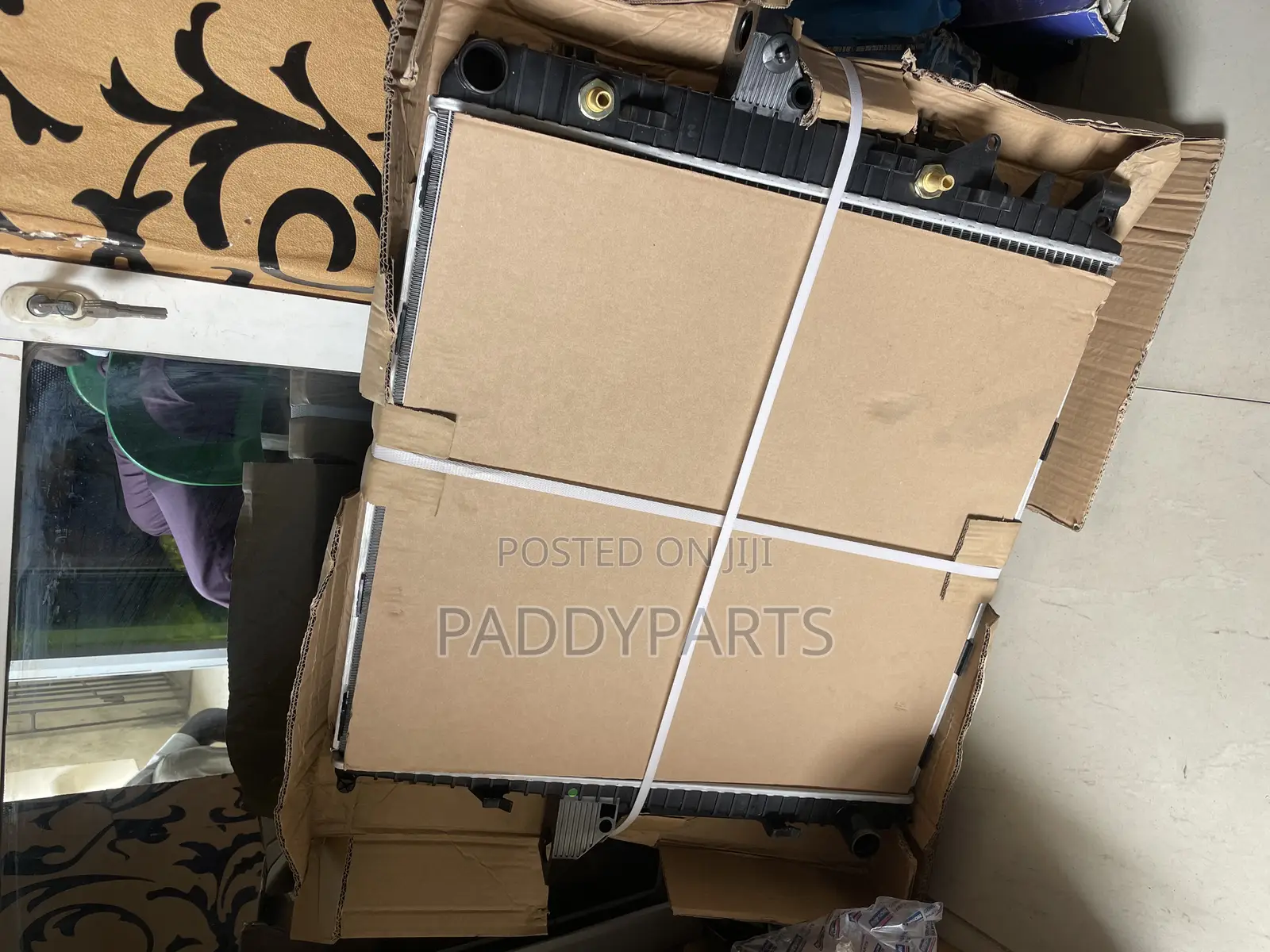 Land Rover Range Rover Lr3 Engine Radiator 2005-2009
