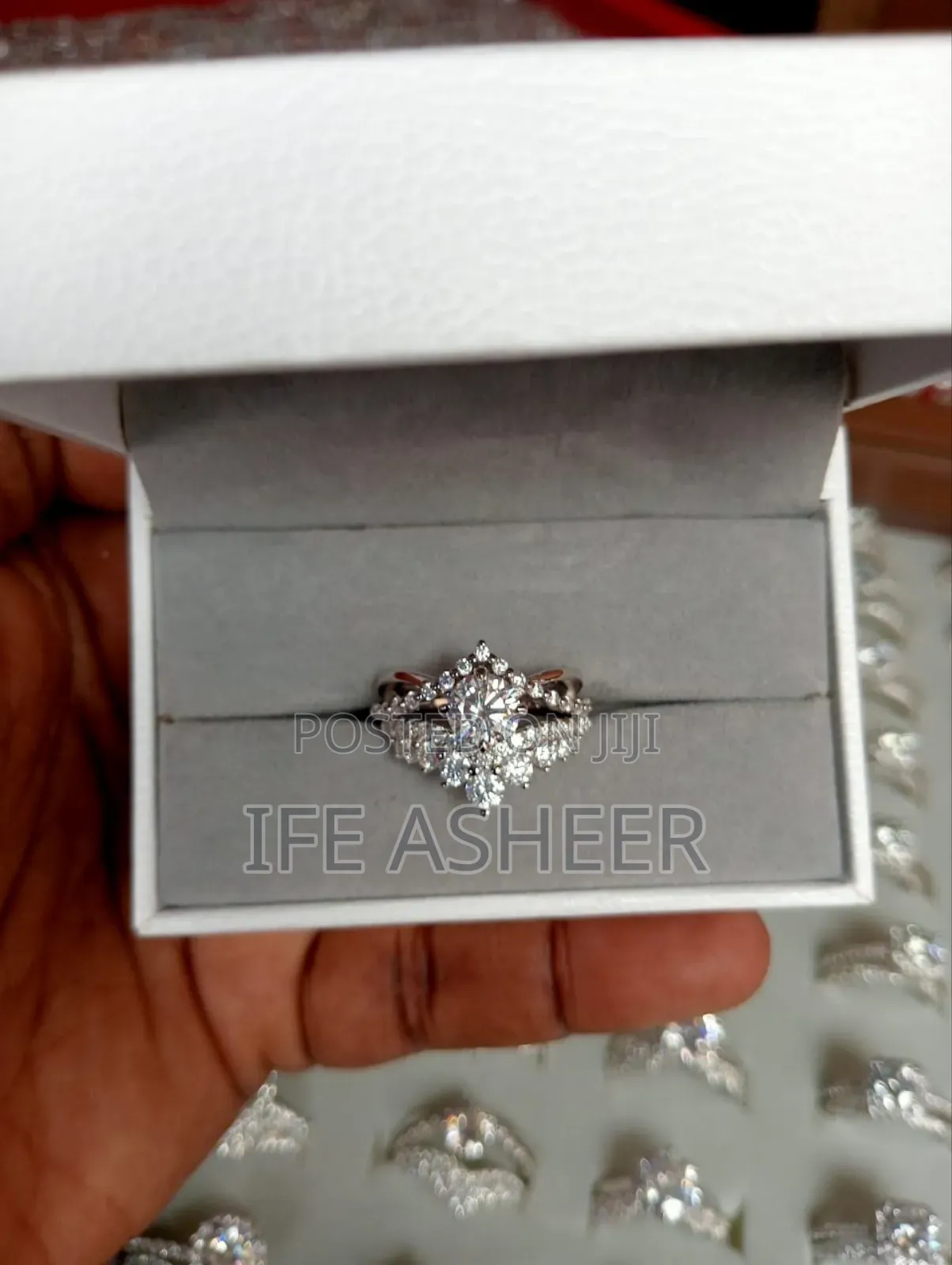 Luxury Mossanite Diamond Set Of Silver Wedding Ring 005
