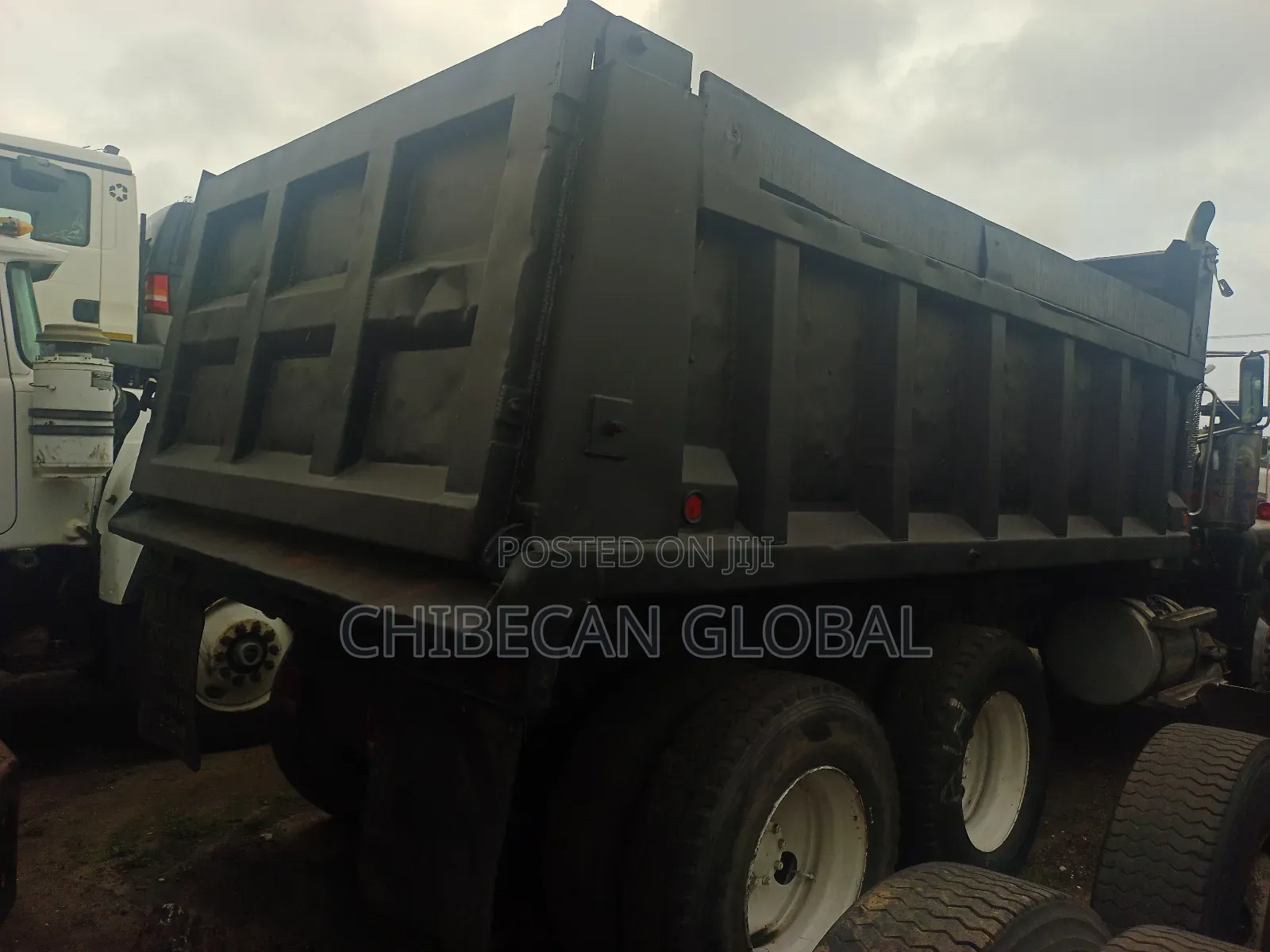 Mack Tipper 10 Tyres R Model (Tokunbo)