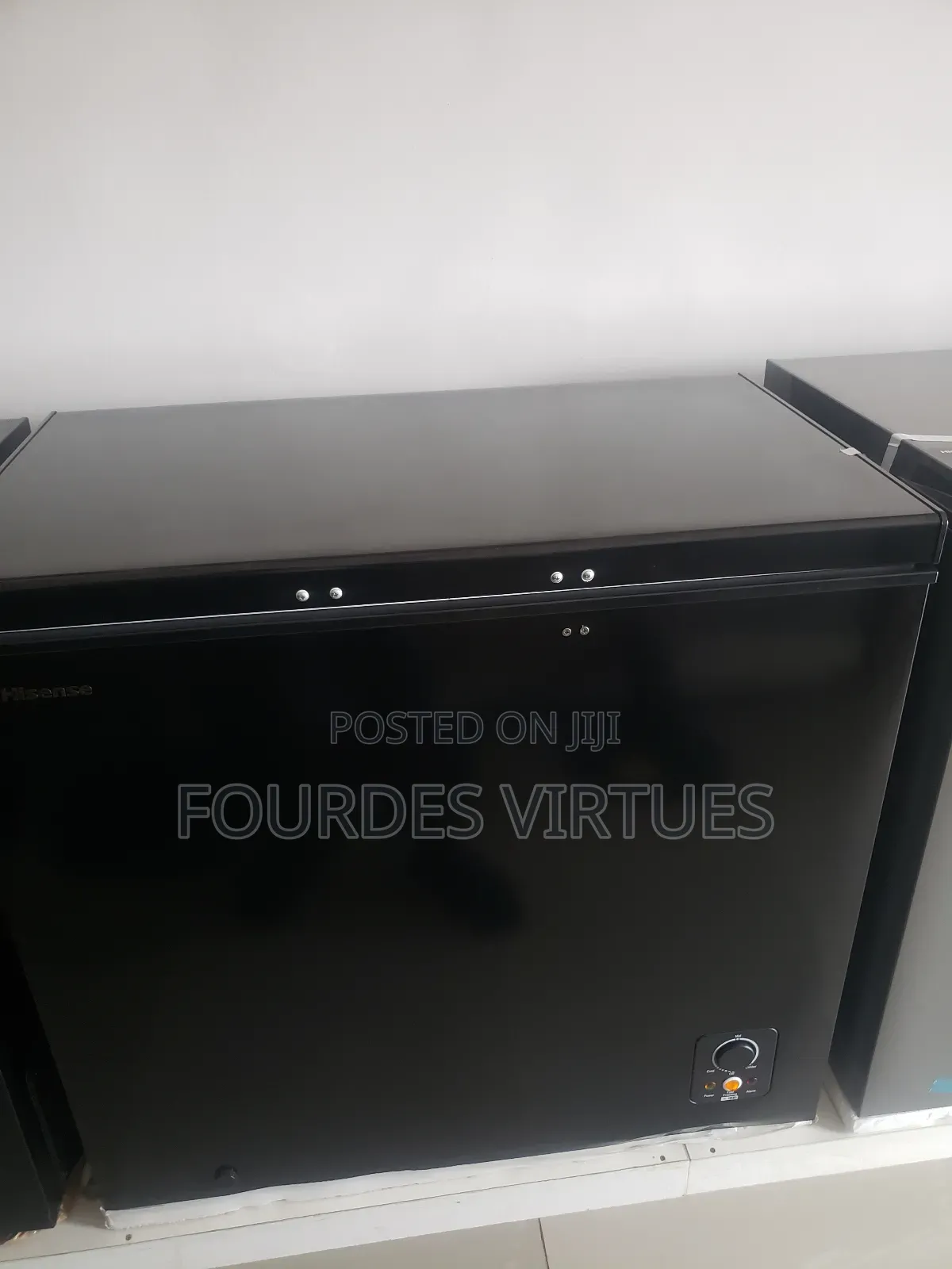 189l Hisense Freezer