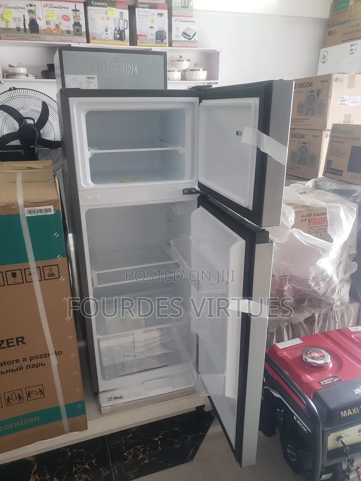 124l Hisense Top Freezer