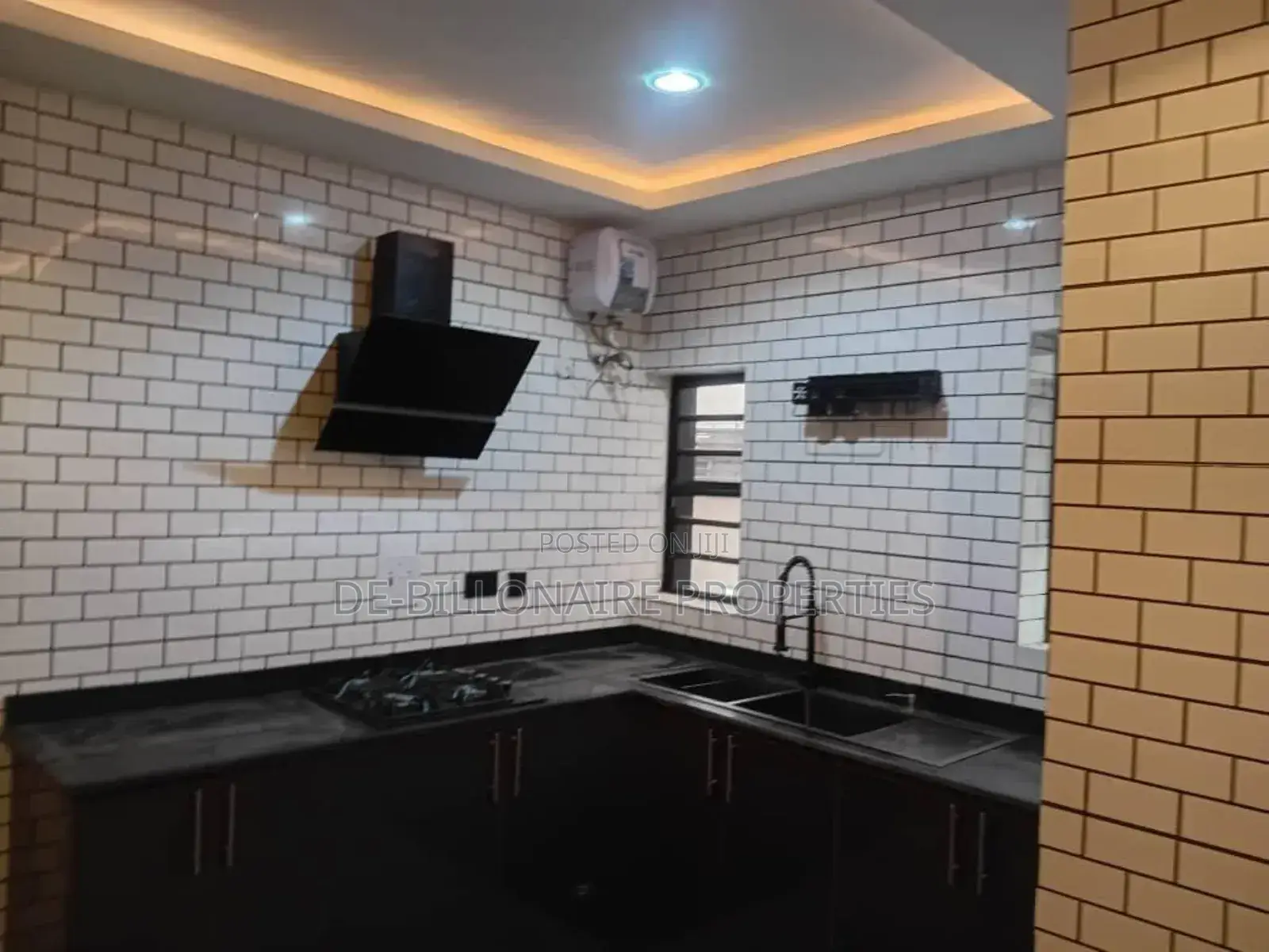 4bdrm Duplex in Owerri for sale
