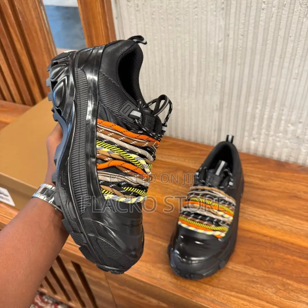 Original Burberry Arthur Casual Sneakers