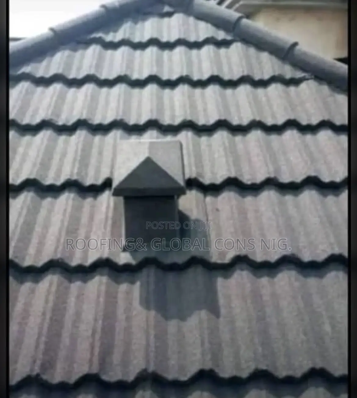 Classic Design With Cup Ridge and Air Vent Stone Coated Roofing Tiles