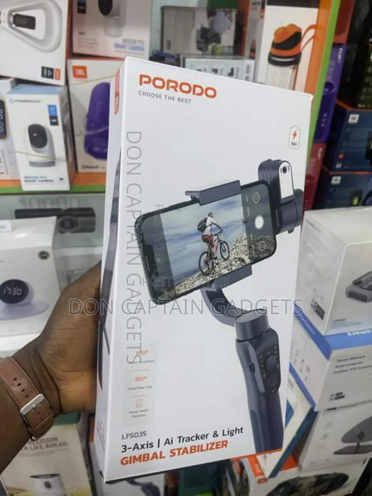 Porodo Gimbal Stabilizer 3-Axis Ai Tracker and Light Lfs035