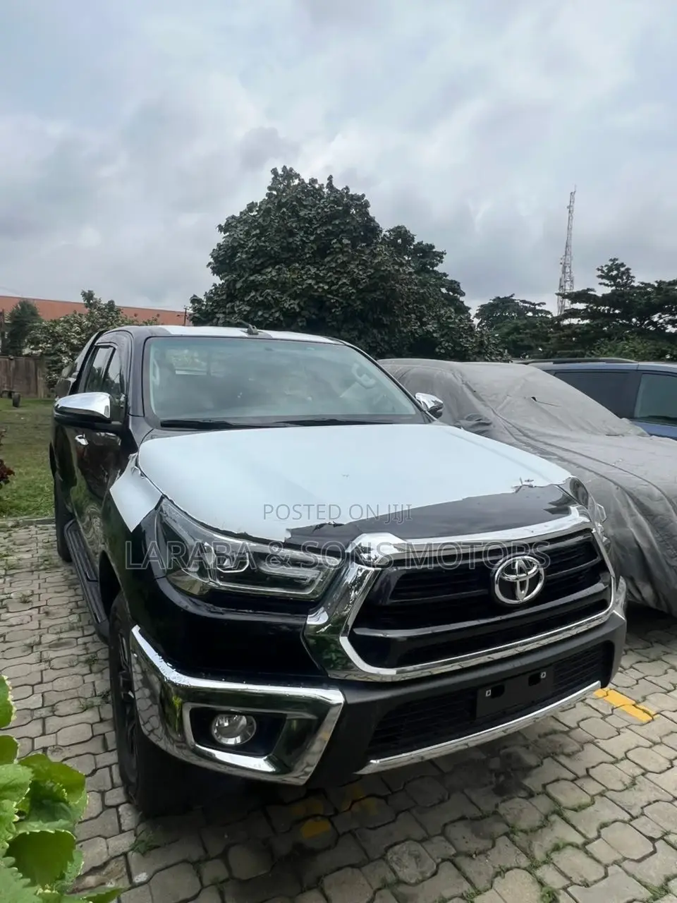 New Toyota Hilux 2024 Black