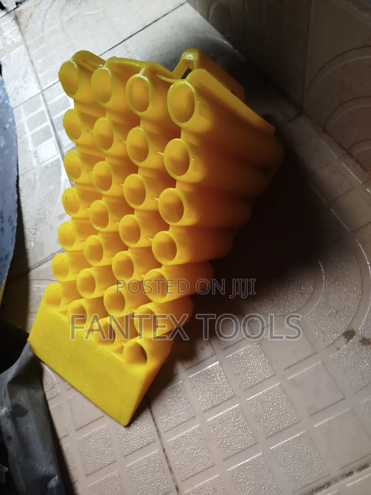 Car Stopper.( Plastic Body.)
