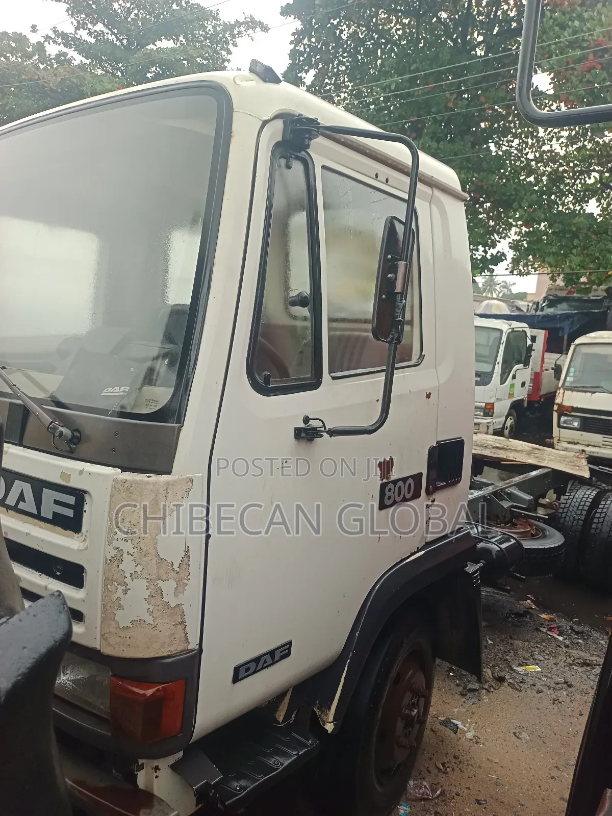 Daf 800 Truck (Cab and Chassis) 6 Tyres Tpkunbo
