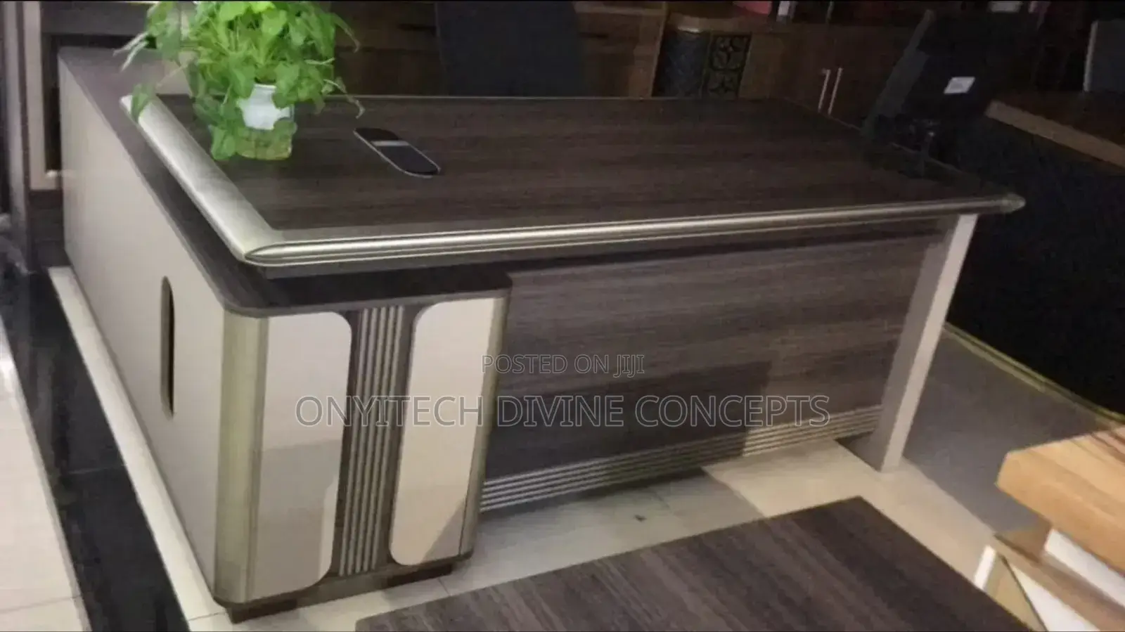Imported Office Executive Table 1002