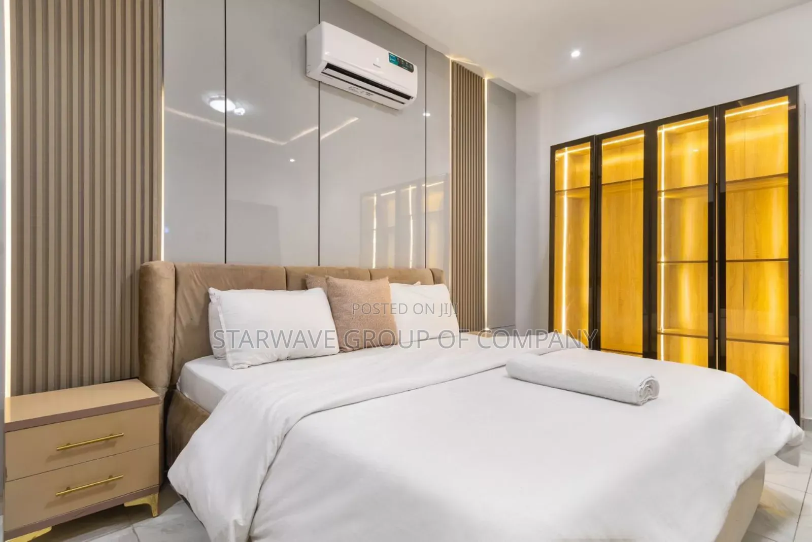 Cozy Two Bedroom Apartment With Snooker and Balcony