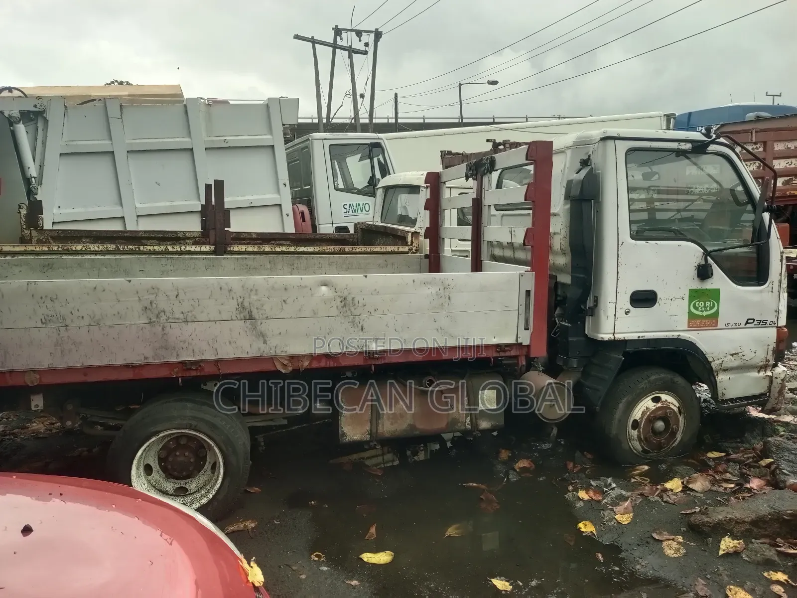 Isuzu Pickup Truck 2000 White