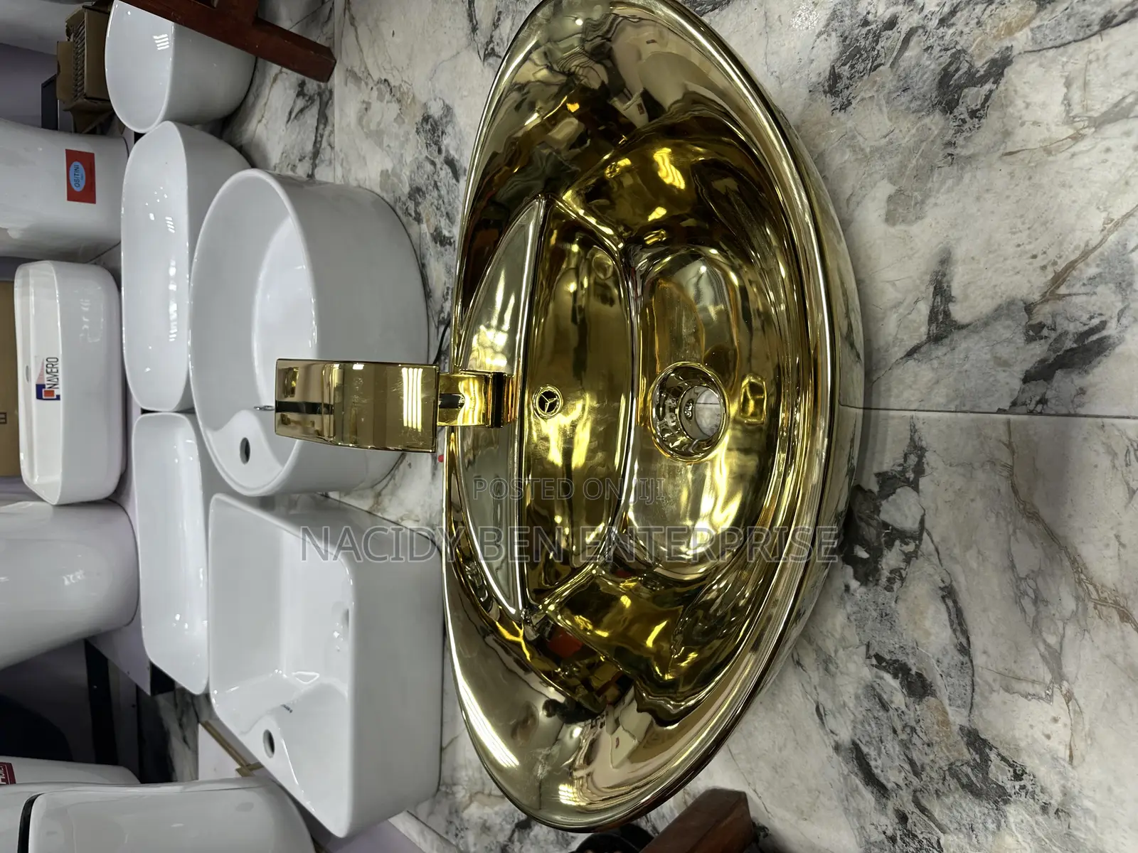 Gold Basin With Gold Sensor Tap