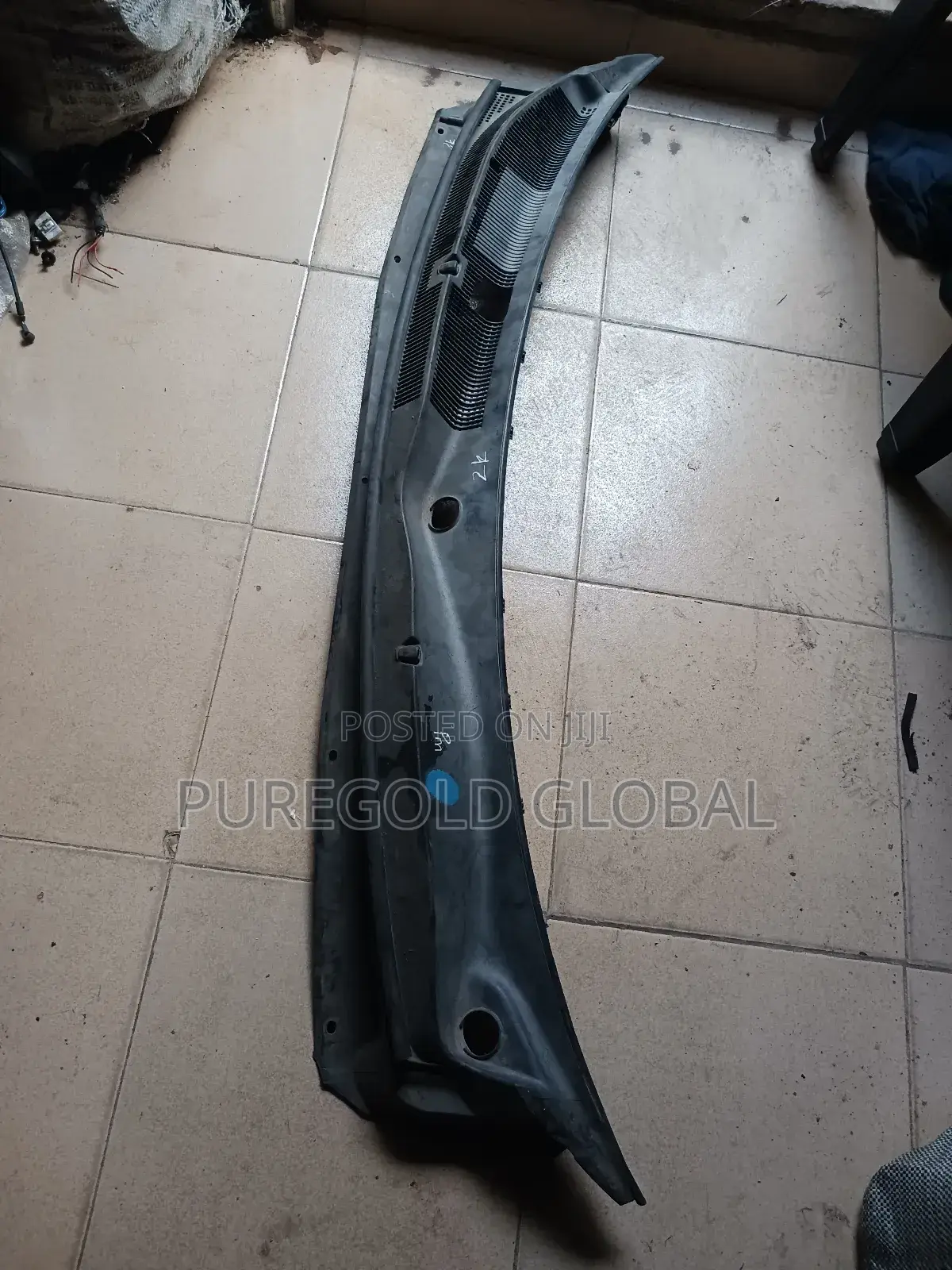 Kia Soul 2008 and 2012 Wiper Grille