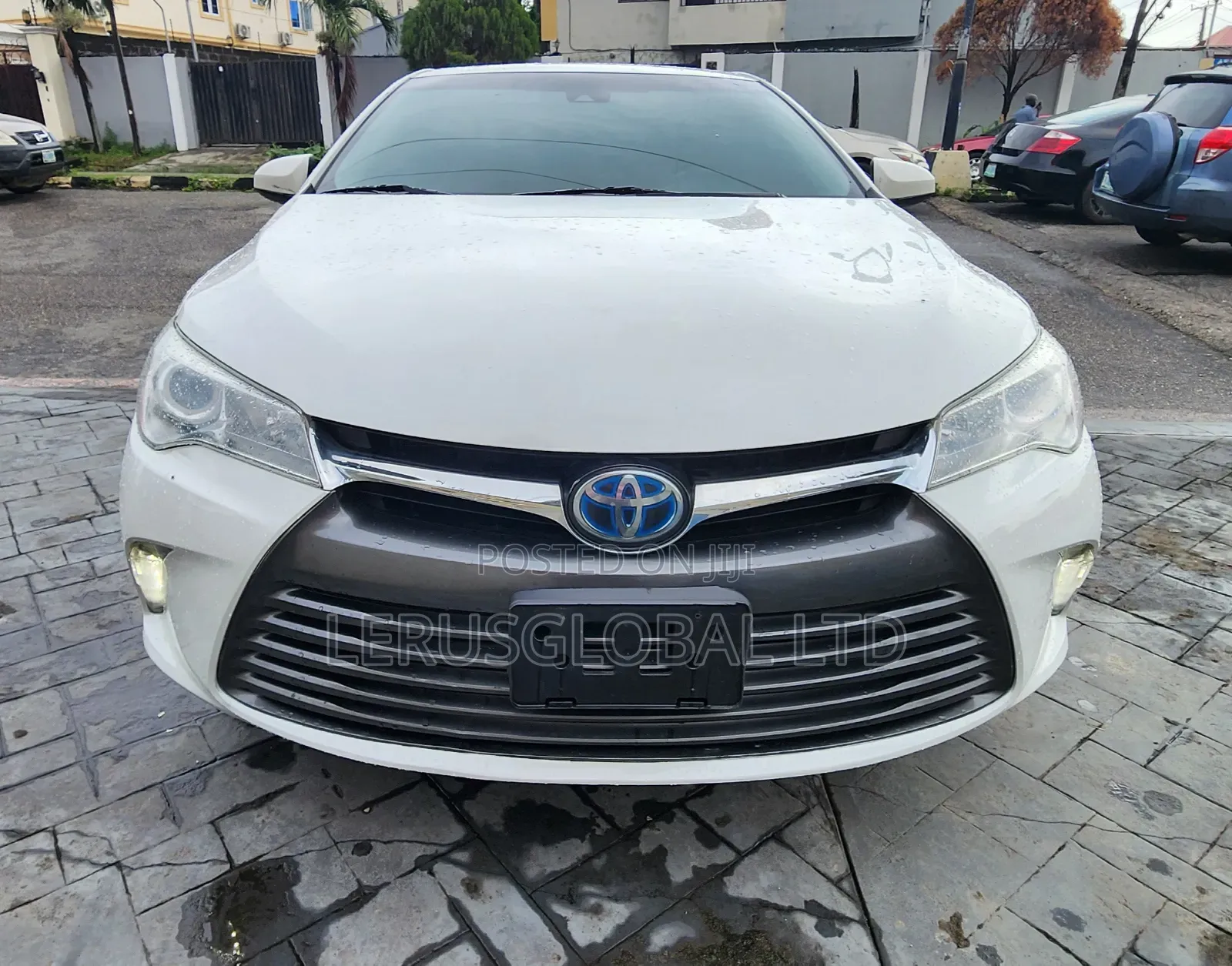 Toyota Camry XLE 4dr Sedan (2.5L 4cyl 6A) 2016 Pearl