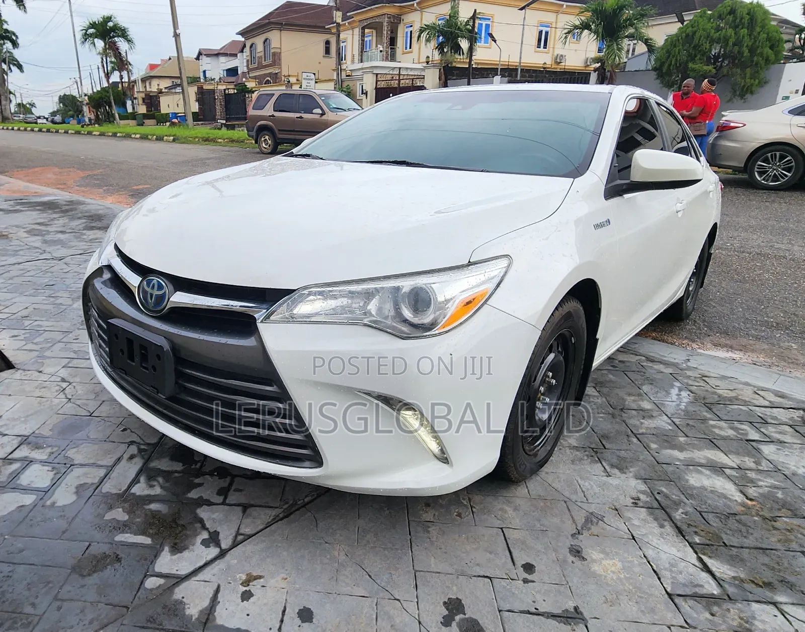 Toyota Camry XLE 4dr Sedan (2.5L 4cyl 6A) 2016 Pearl