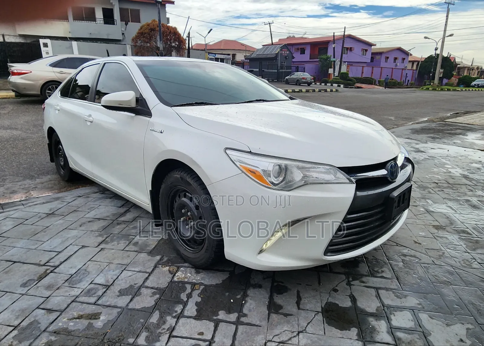 Toyota Camry XLE 4dr Sedan (2.5L 4cyl 6A) 2016 Pearl