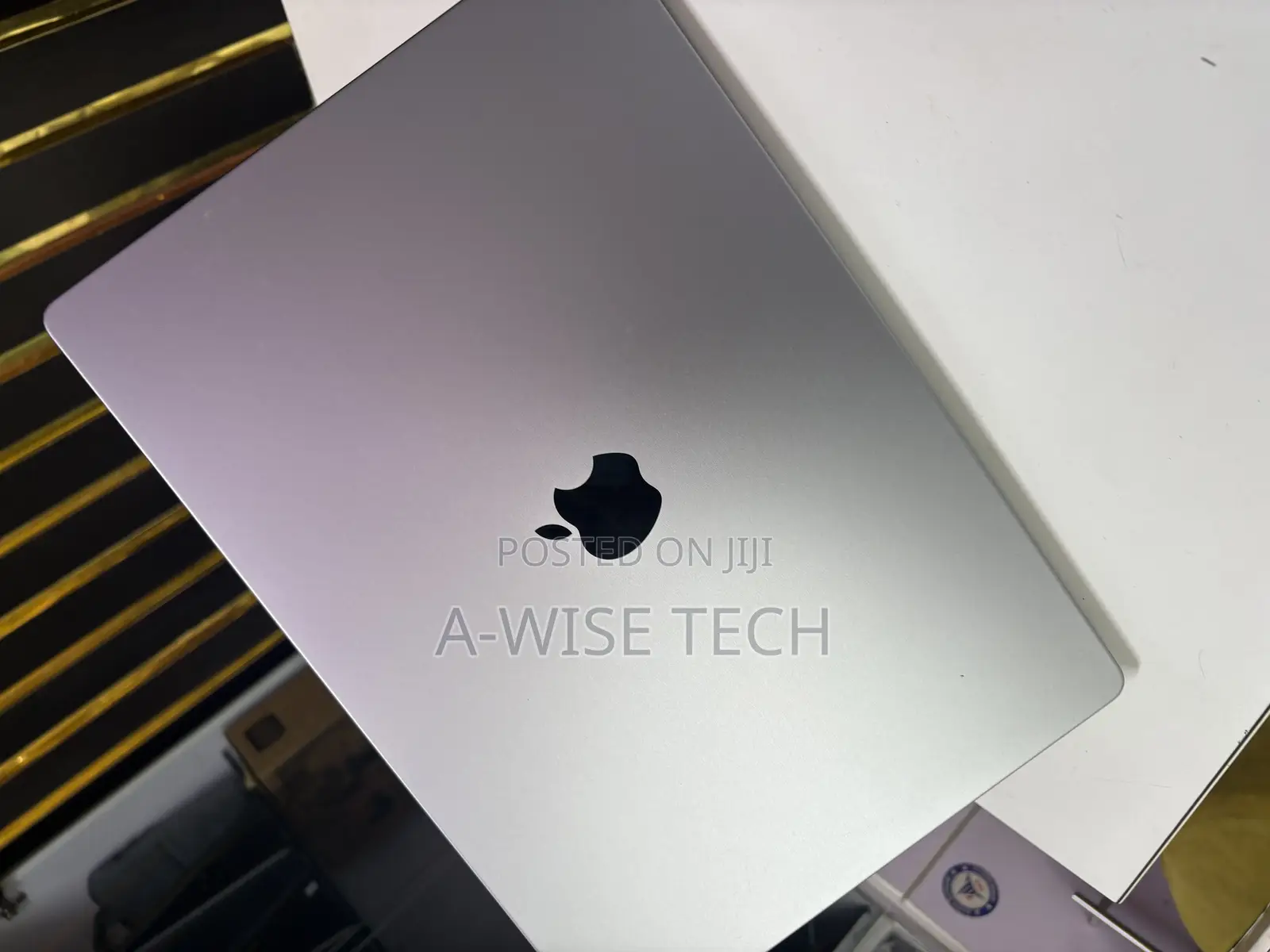 Laptop Apple MacBook Pro 2021 M1 16GB Apple M1 Pro SSD 1T