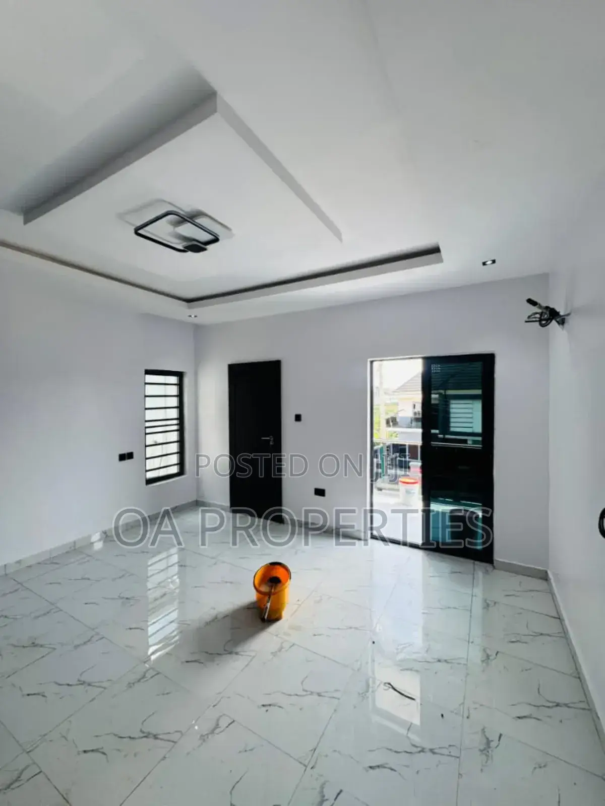 2bdrm Duplex in Carlton Gate Estate for sale