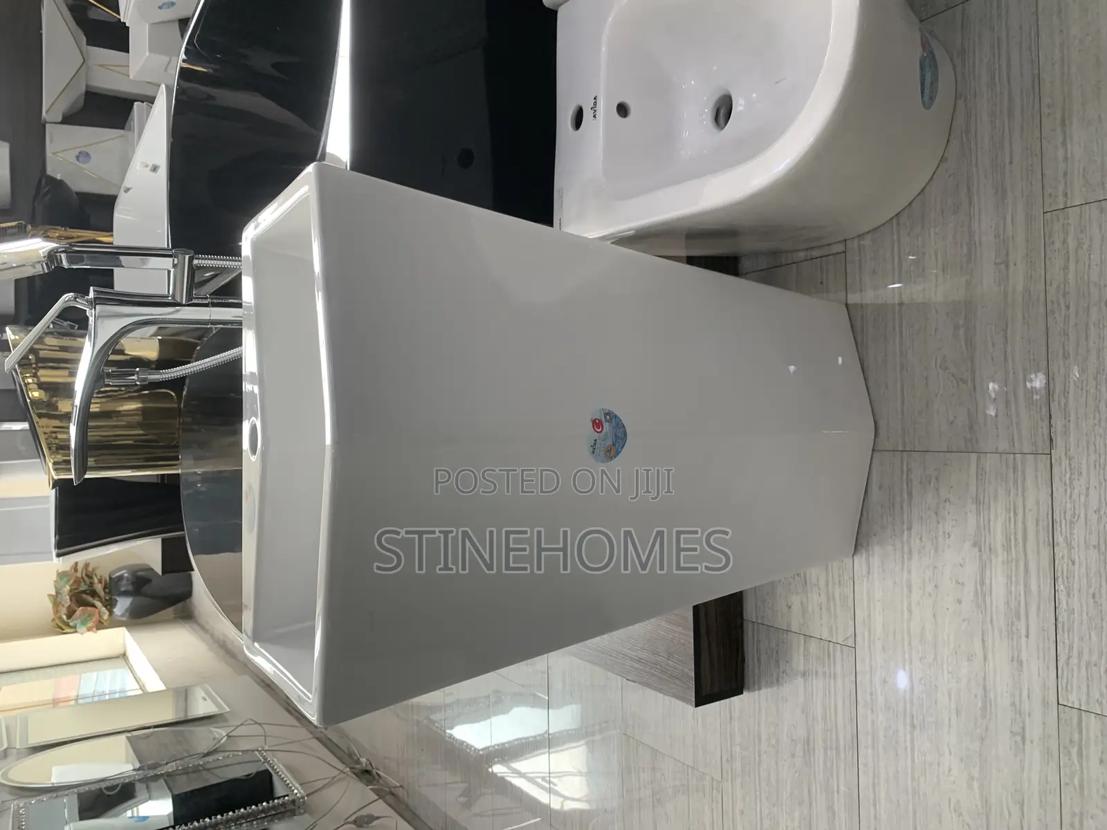 Ceramic Standing Washing Basin