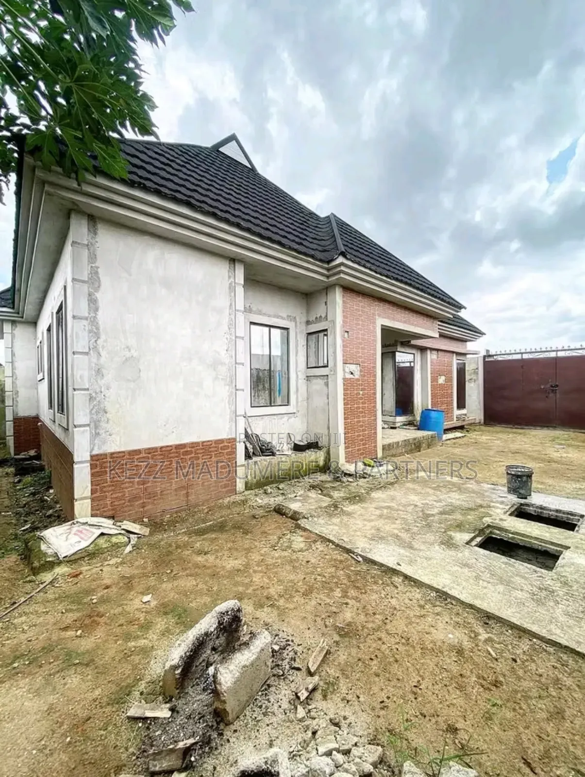 Furnished 3bdrm Bungalow in Elimbu , Port for sale