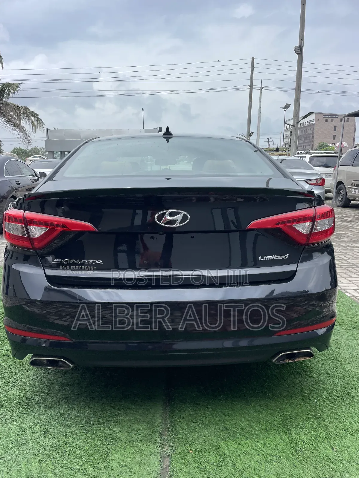 Hyundai Sonata Limited w/Brown Leather 4dr Sedan (2.4L 4cyl 6A) 2015